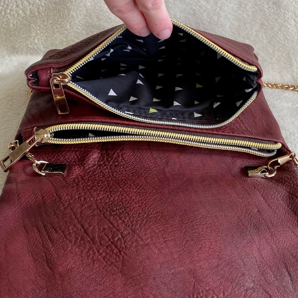 Kimchi Blue Burgundy Purse - Picture 5 of 7